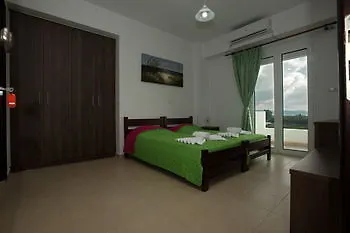 Elpidis Hotel