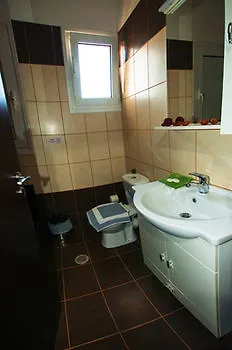 Hotel Elpidis Kokkinos Pirgos (Heraklion)