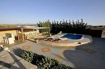 Elpidis Kokkinos Pirgos (Heraklion)